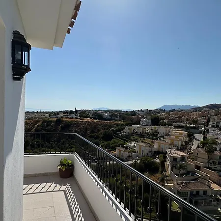 Luminoso Atico Duplex Con Vistas Al Mar Apartment Malaga Exterior photo